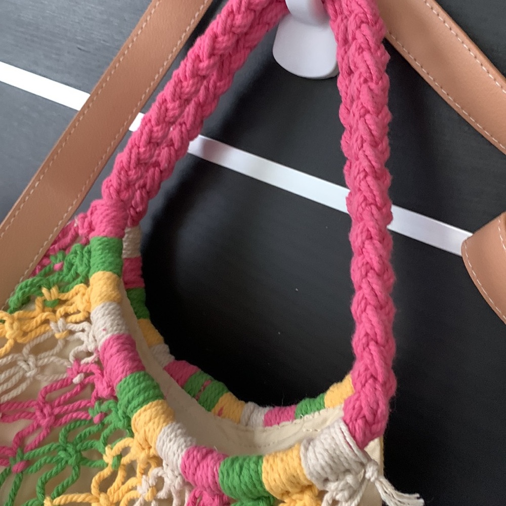 Universal Thread Striped Crochet Style Bag - Picture 6 of 15